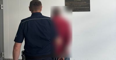Kierował po alkoholu mimo sądowych zakazów. Został zatrzymany i zobowiązany do powrotu do kraju